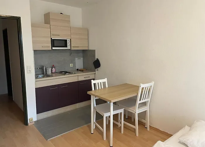 Stadtnahe Wohnung Mit Terrasse